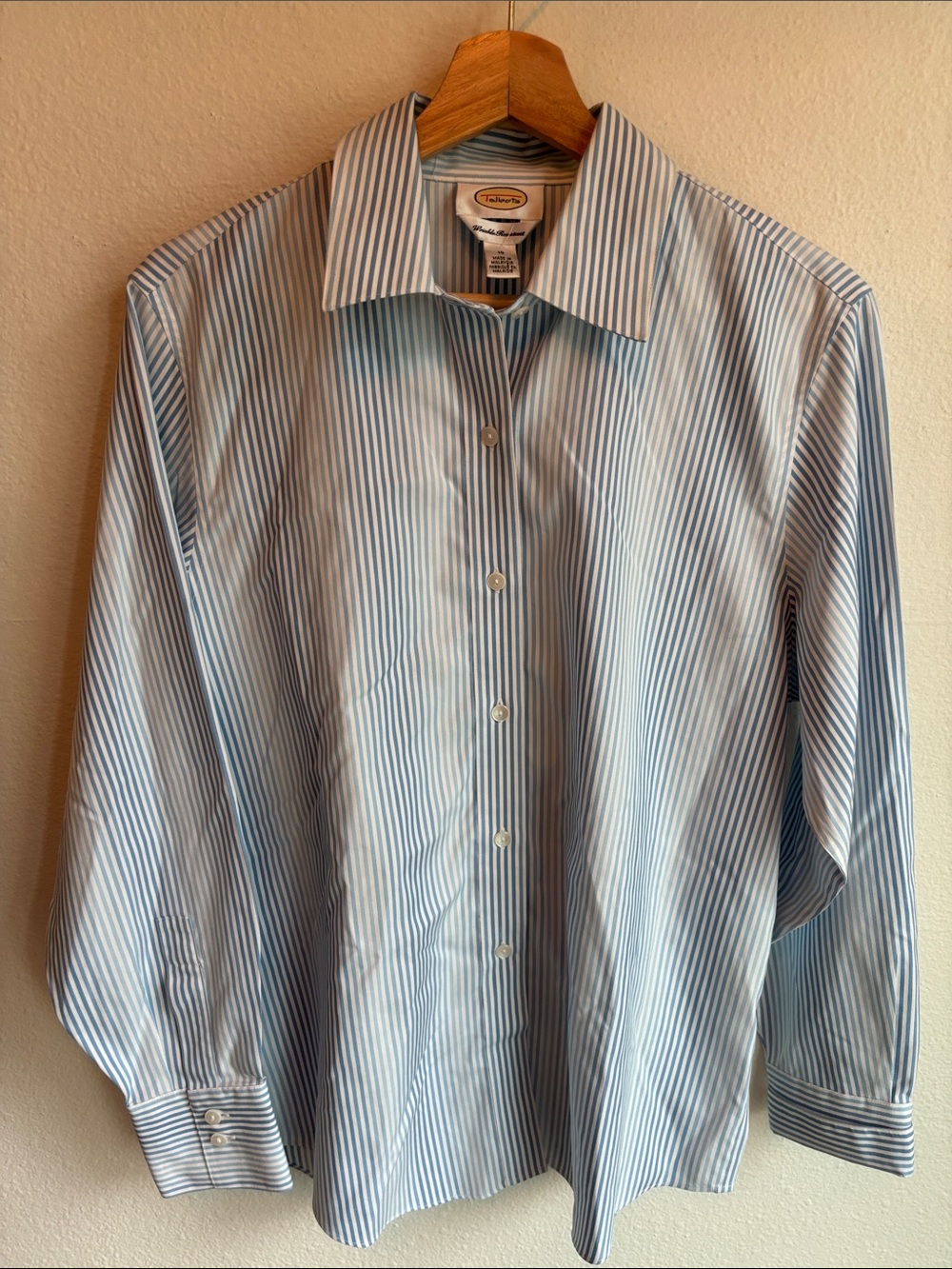 TALBOTS Vintage Striped Wrinkle Resistant Long sleeve Button Front Shirt 10